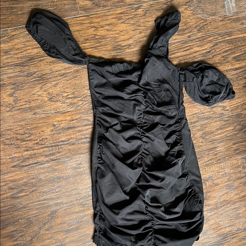 PrettyLittleThing Black Off-Shoulder Dress